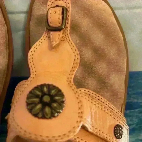 Sunflower Genuine Leather Tan Softwalk Sandals - Picture 16 of 16